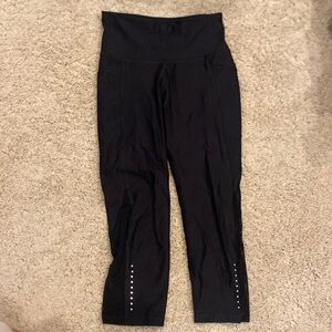 Black Powersoft Crop Leggings Old Navy - size M